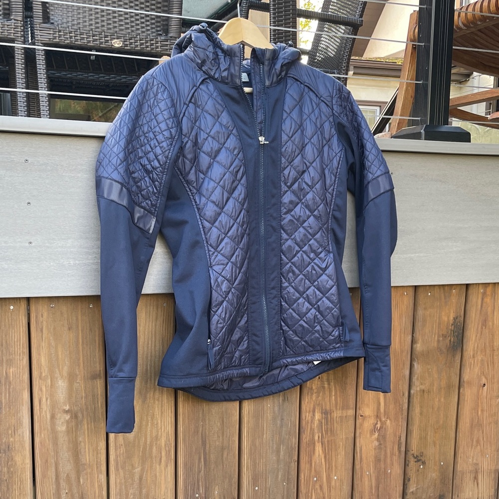 Athleta Hooded Light Puffer Jacket